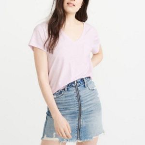 Light Lilac Boyfriend V-Neck Pocket Tee